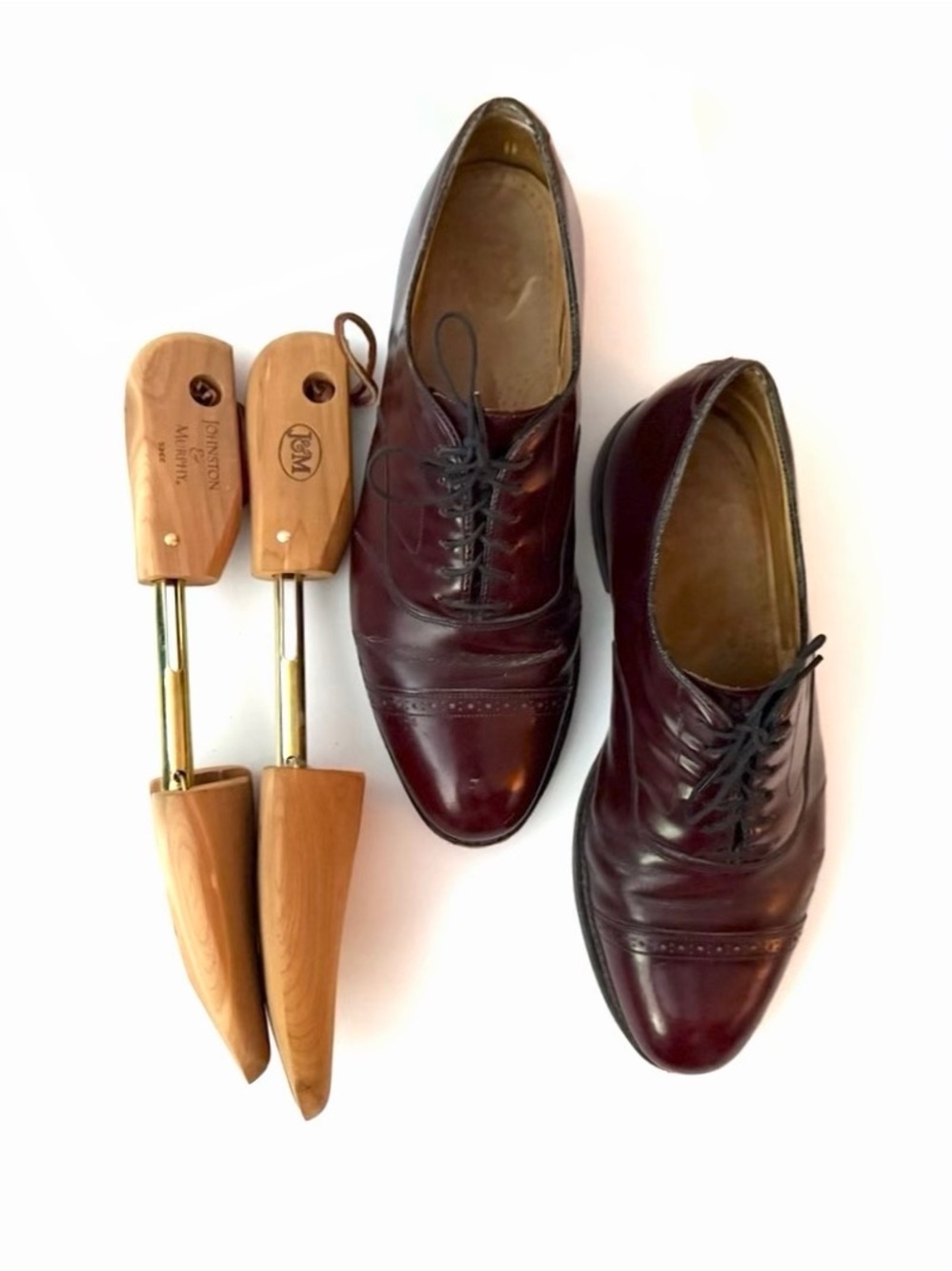 VGUC * Johnston Murphy Rust Brown Cap Toe Dress Shoe w/J & M Cedar Stretchers